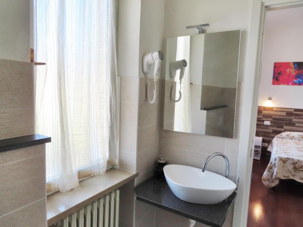 B&B La Magnolia คาปริโน เวโรเนเซ ภายนอก รูปภาพ
