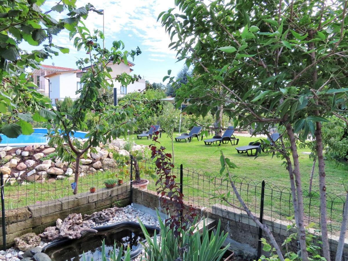 B&B La Magnolia คาปริโน เวโรเนเซ ภายนอก รูปภาพ
